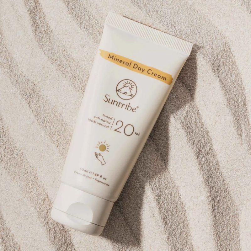 Suntribe – Naturlig Mineral Dagkräm SPF 20 Tinted - Bild 2