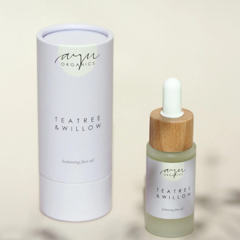 Ayu Organics tea tree willow ansiktsolja i glasflaska med förpackning
